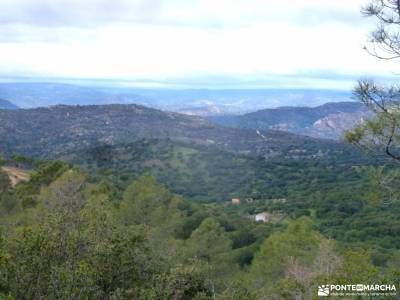 Senda del Yelmo - Cuerda de la Parada; agencia turismo madrid senderismo sierra aracena equipamiento